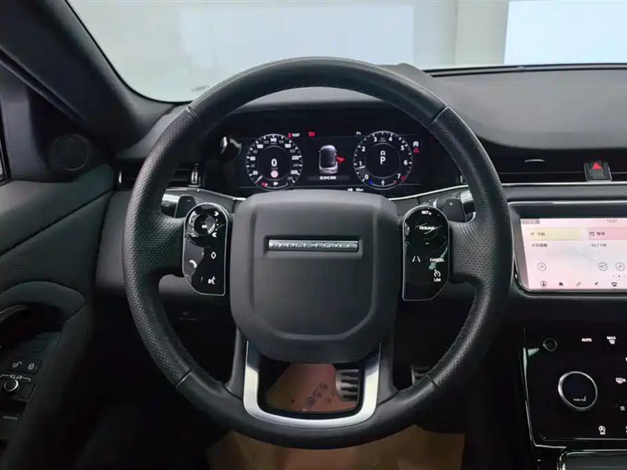 Land Rover Evoque 2021 — фото 15
