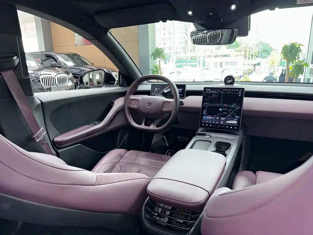 NIO ET5T 2024