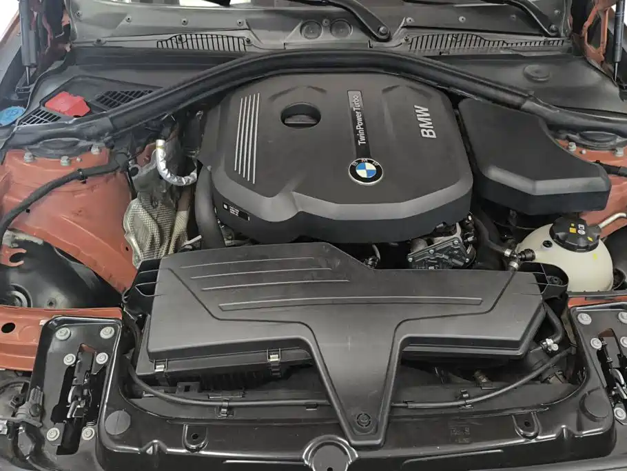 BMW 1 Series 2017 — фото 10