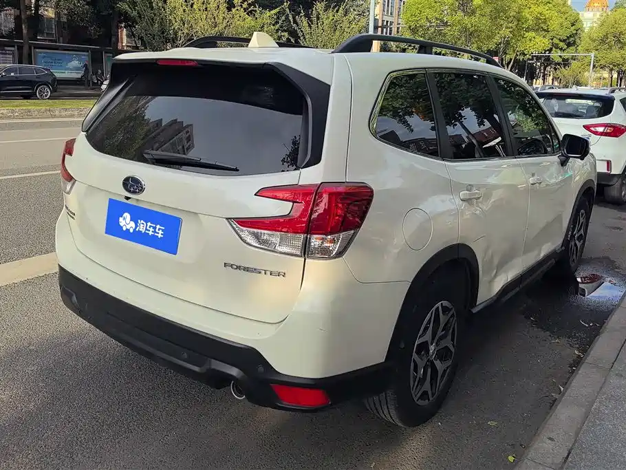 Subaru Forester 2021 — фото 3
