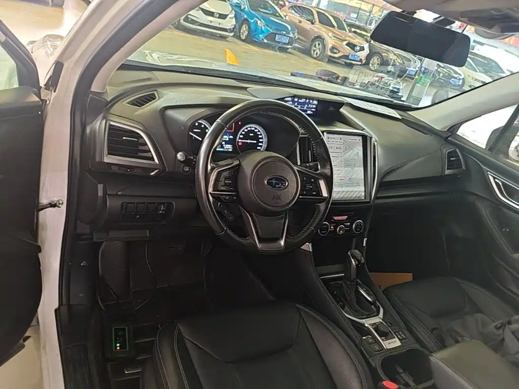 Subaru Forester 2019 — фото 11