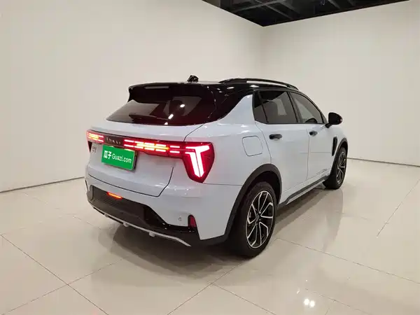 Lynk & Co 01 2023