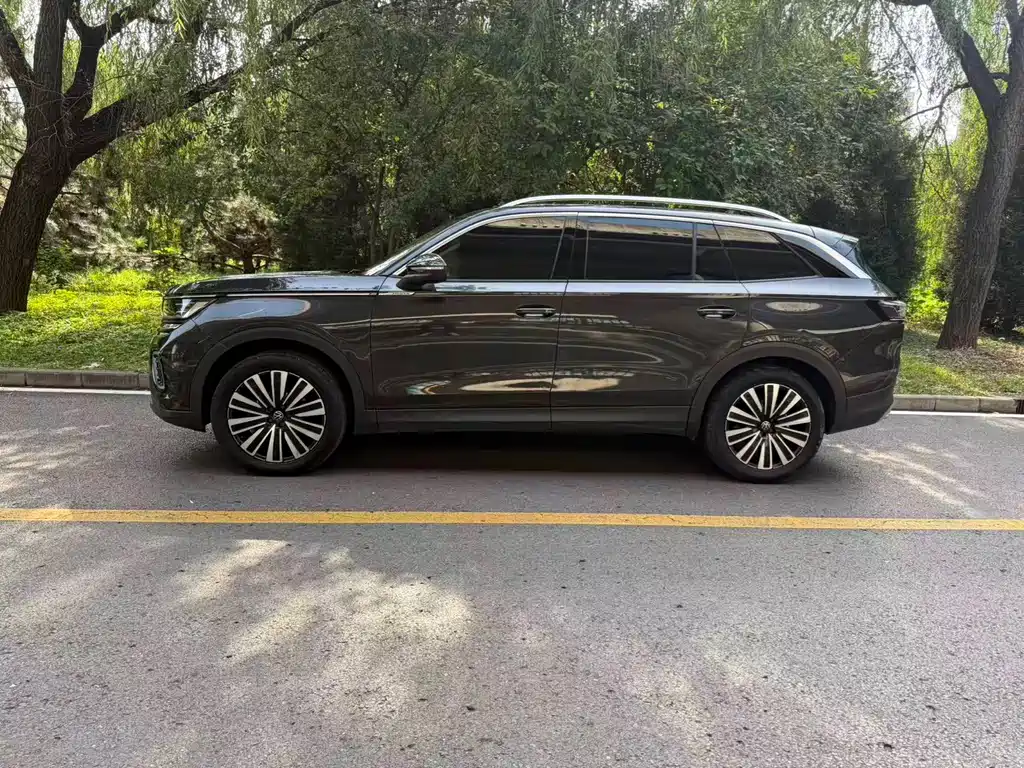 Volkswagen Tavendor 2023