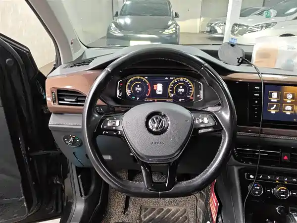 Volkswagen Tharu 2020