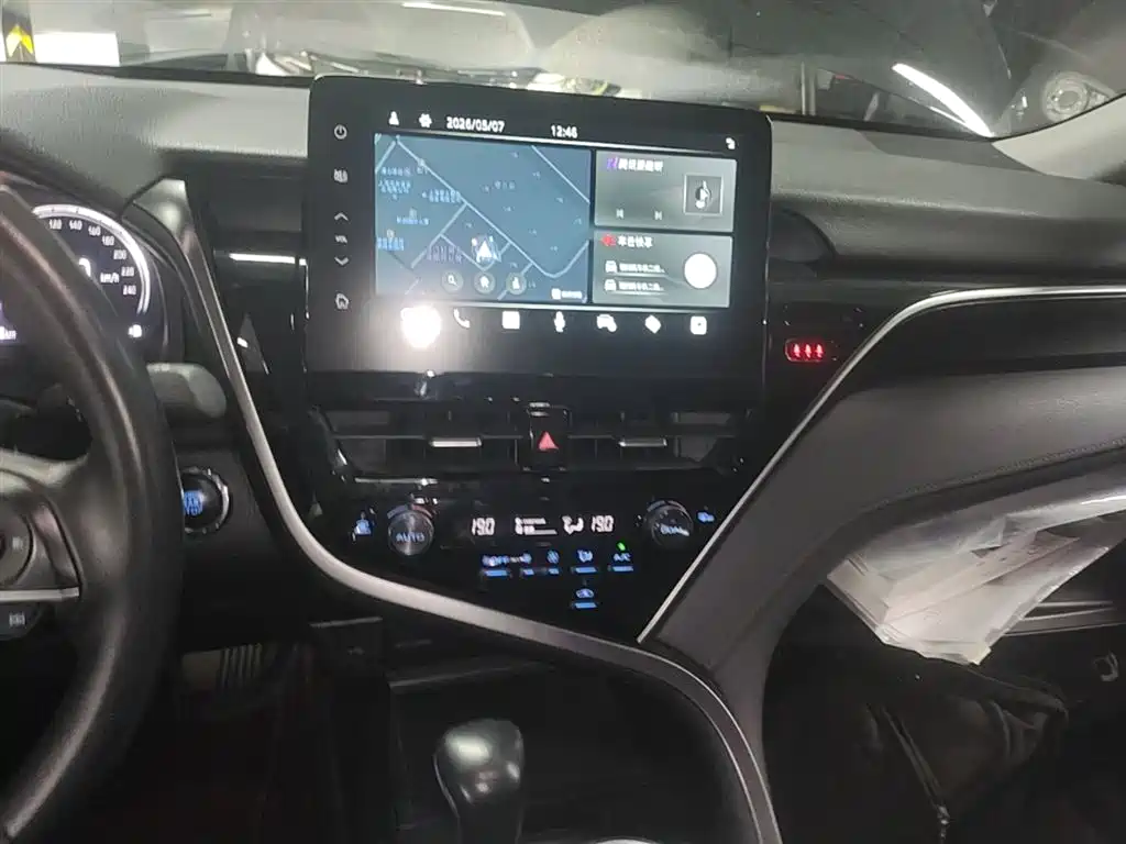 Toyota Camry 2022 — фото 13