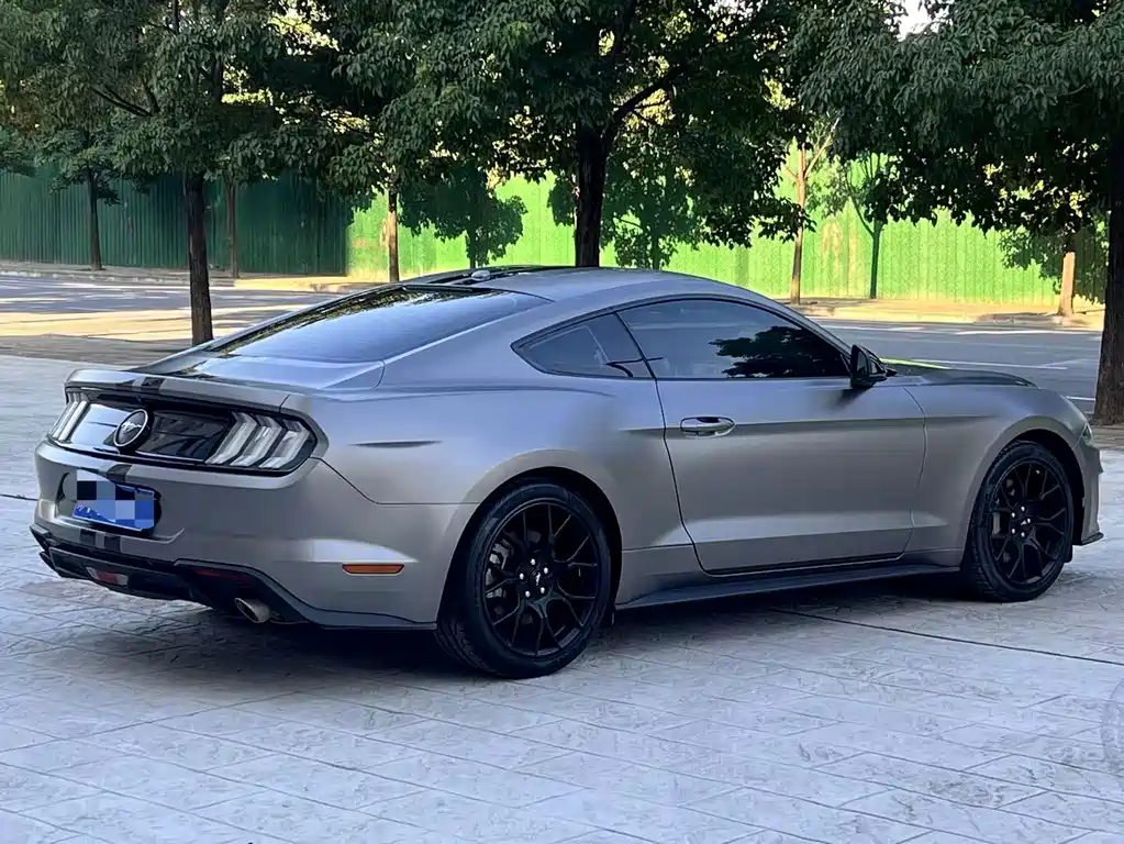 Ford Mustang 2020 — фото 8