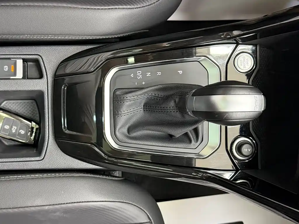 Volkswagen T-Roc 2022 — фото 15