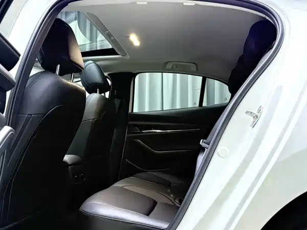 Mazda 3 Axela 2020