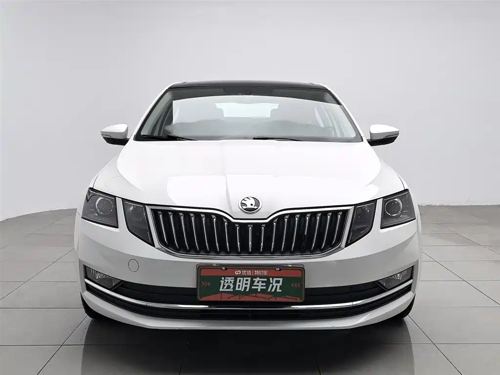 Skoda Octavia 2019 — фото 3