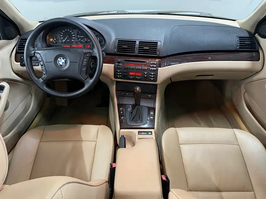 BMW 3 Series 2005 — фото 13