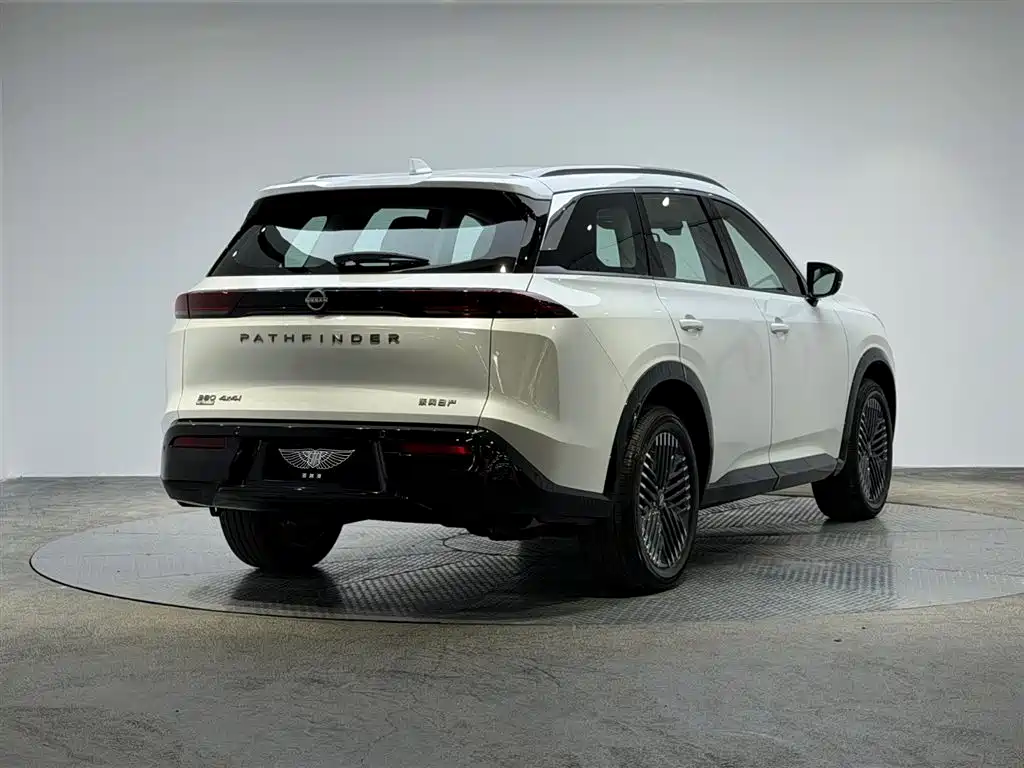 Nissan Teramont 2024