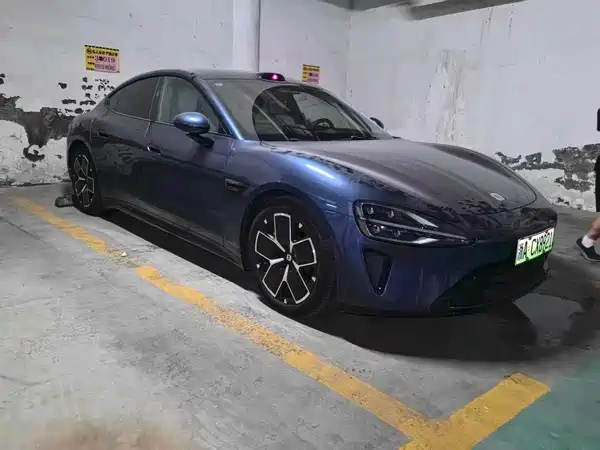 Xiaomi SU7 2024