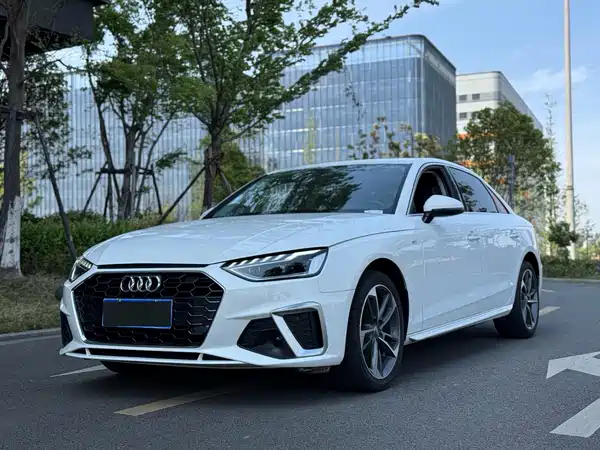 Audi A4L 2021