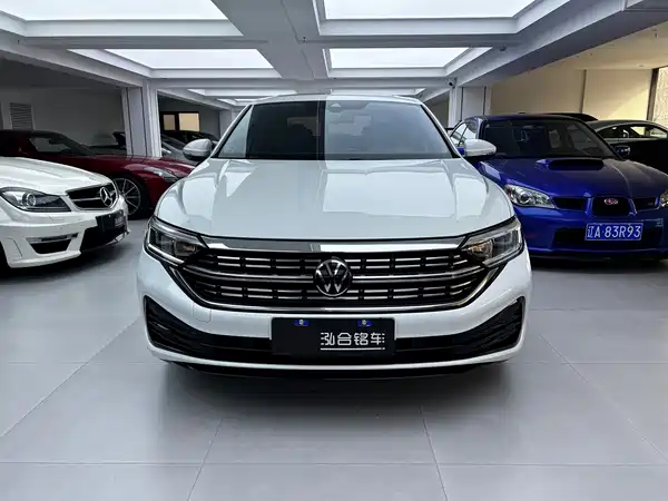 Volkswagen Sagitar 2024