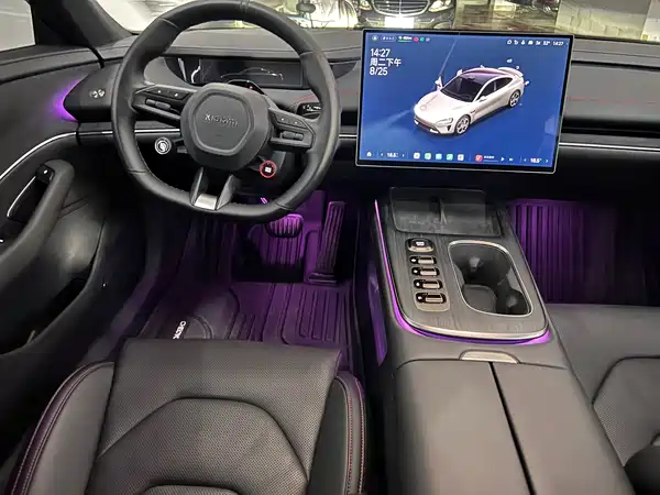 Xiaomi SU7 2024