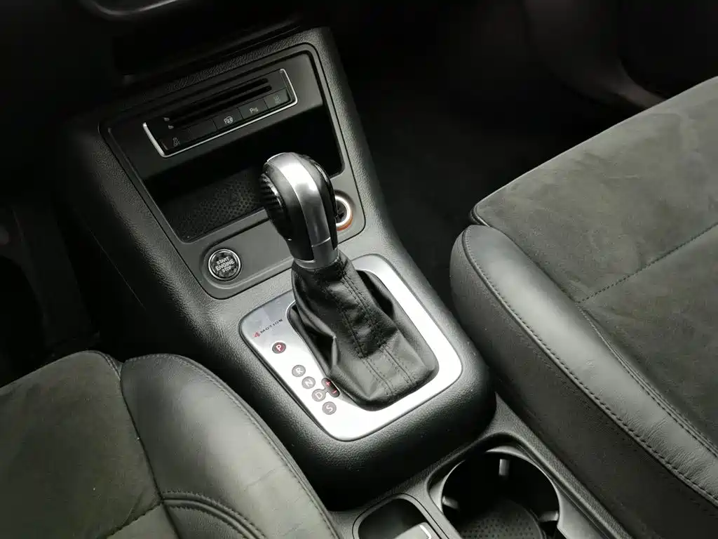 Volkswagen Tiguan 2015 — фото 13