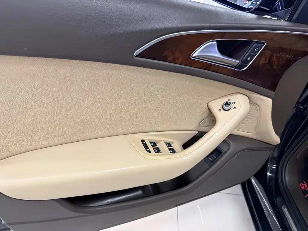 Audi A6L 2015