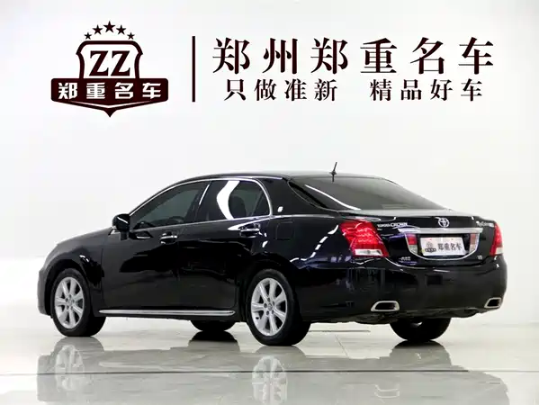 Toyota Crown 2010