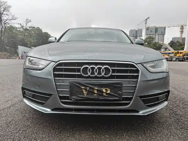 Audi A4L 2014