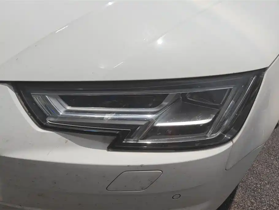 Audi A4L 2017