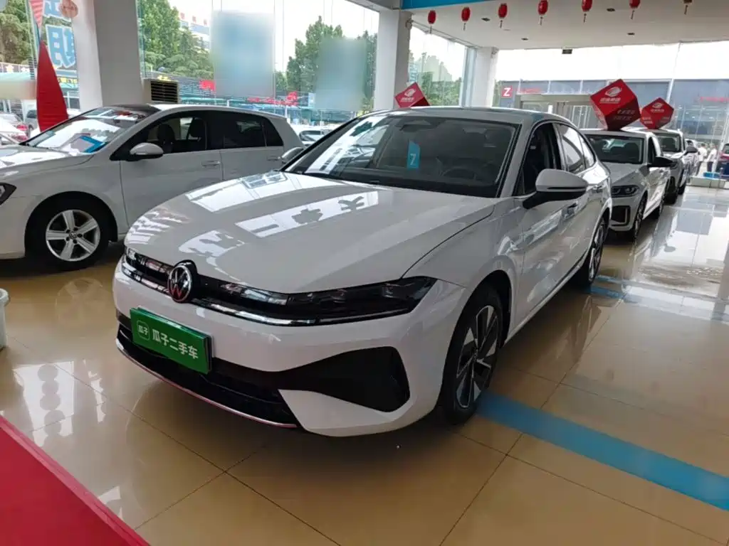 Volkswagen Sagitar 2026