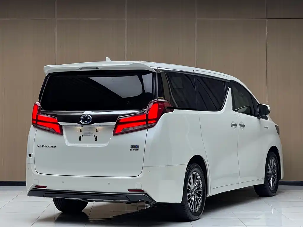 Toyota Alphard 2020