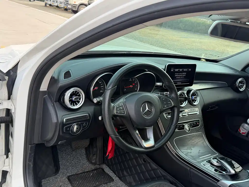 Mercedes-Benz C-Class 2017 — фото 8