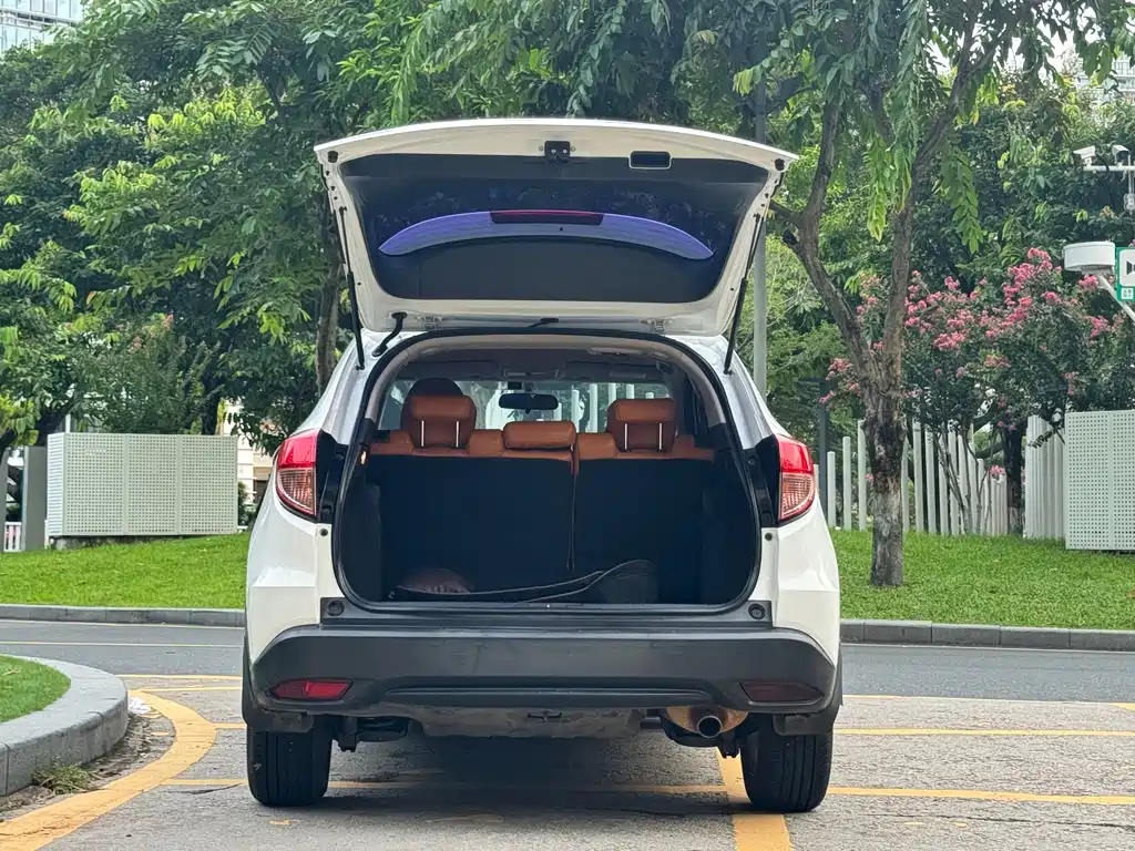 Honda Vezel 2015 — фото 18