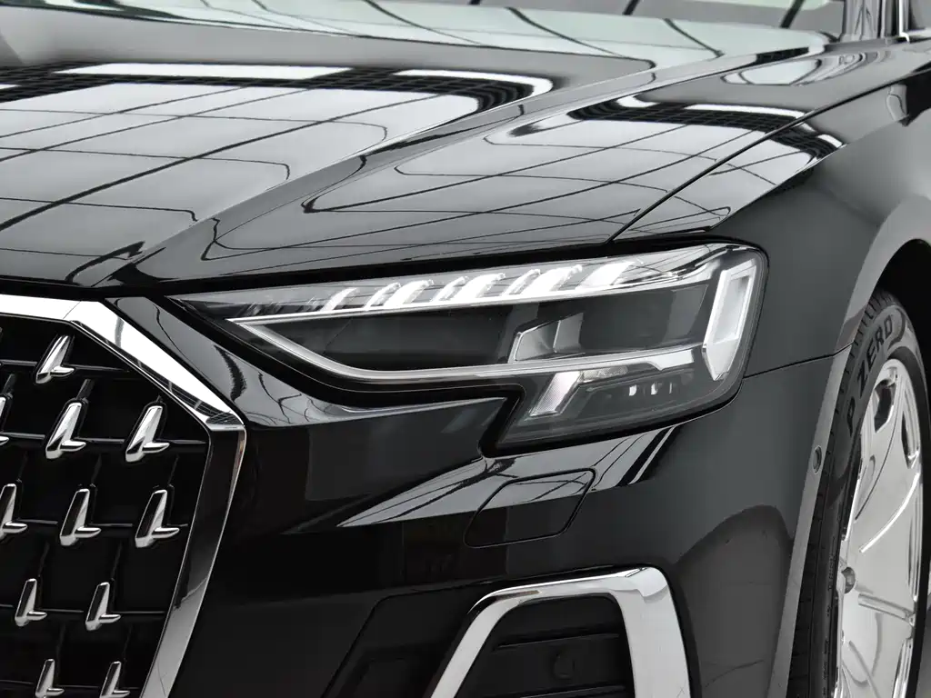 Audi A8 2024