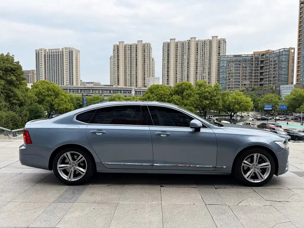 Volvo S90 2019 — фото 10