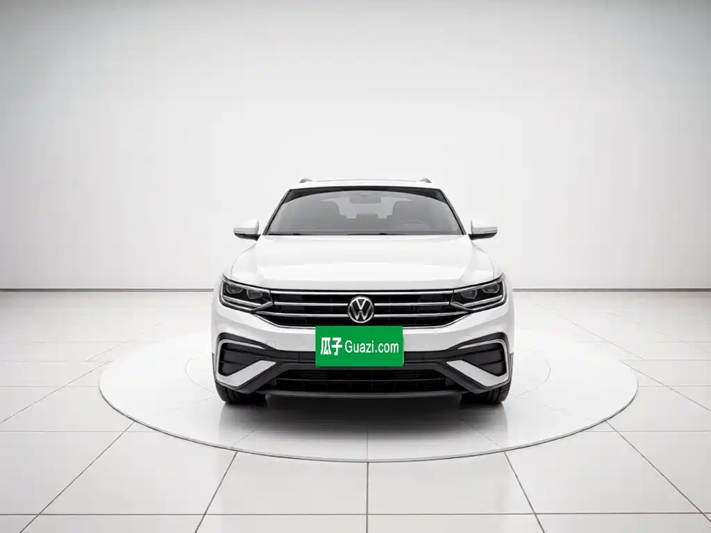 Volkswagen Tiguan L 2022 — фото 2
