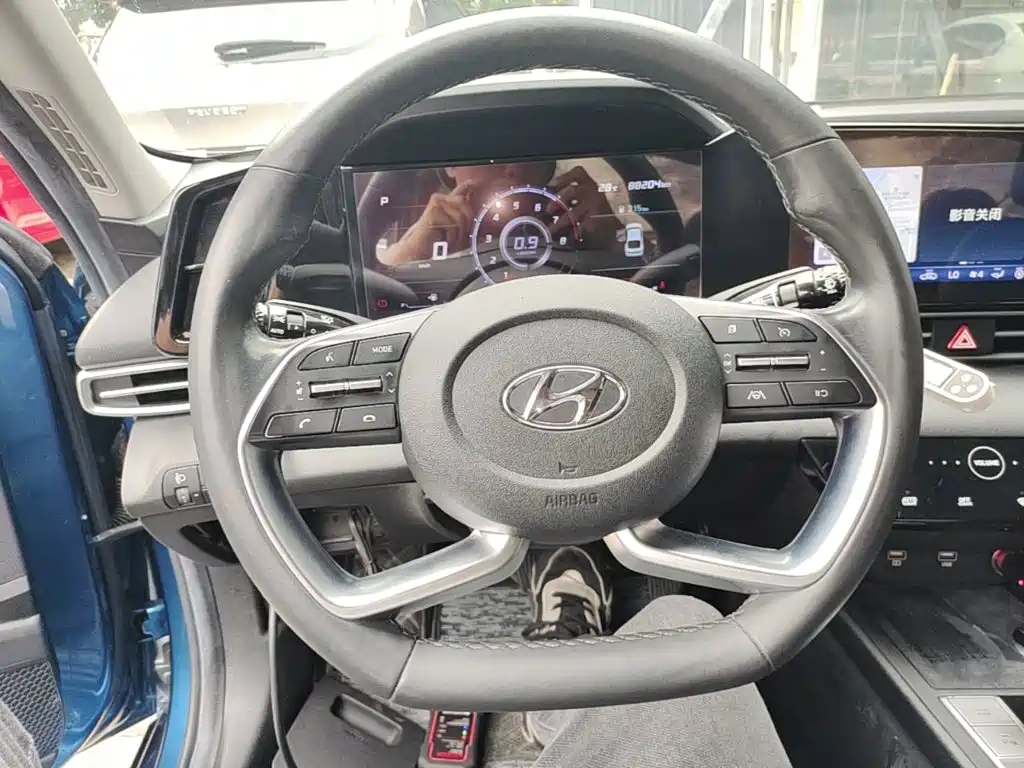 Hyundai Elantra 2020
