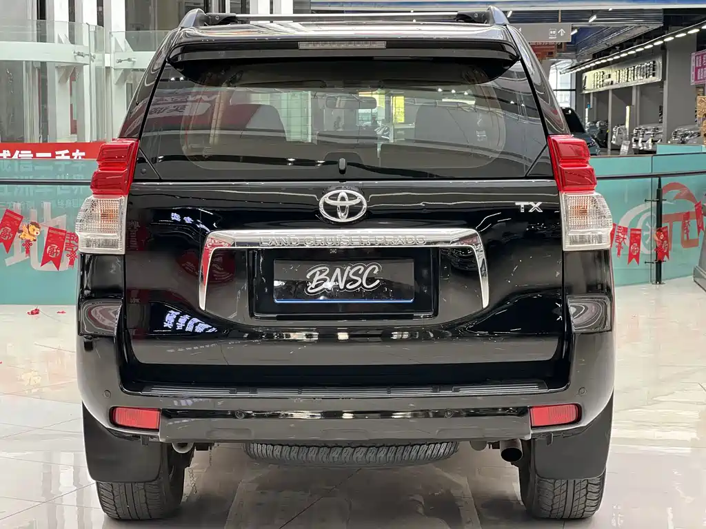 Toyota Prado 2012 — фото 12