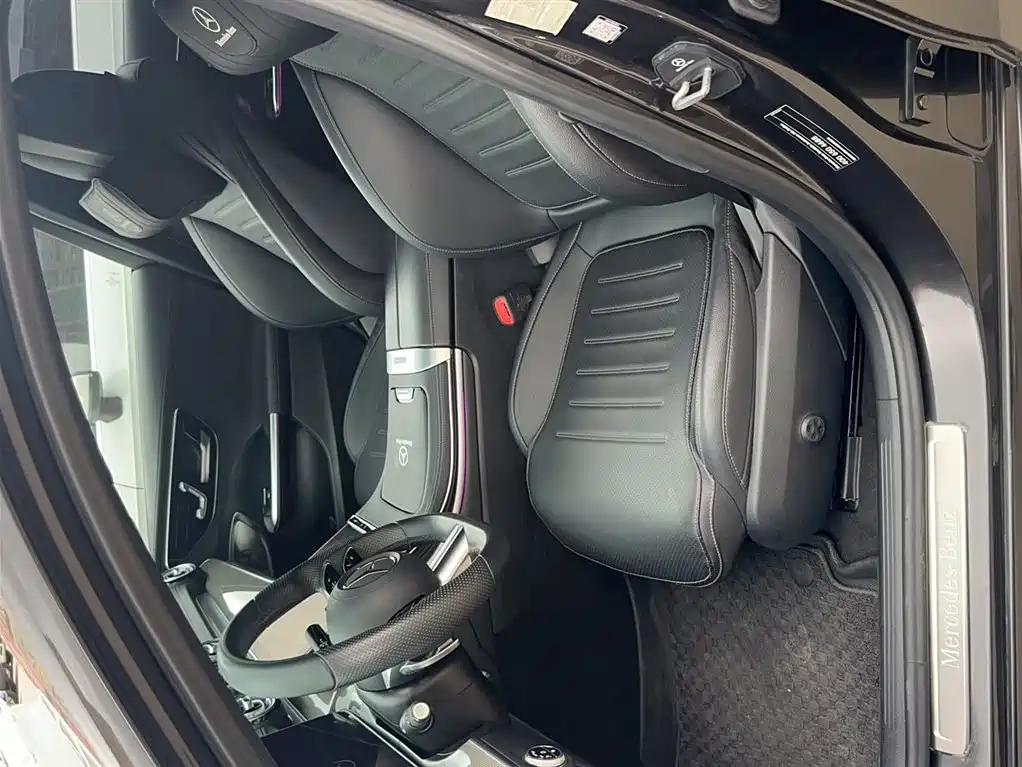 Mercedes-Benz C-Class 2022 — фото 6