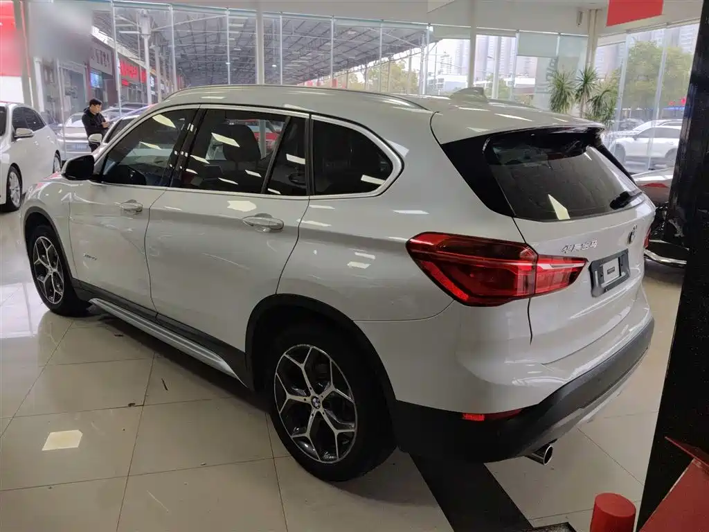 BMW X1 2018 — фото 23