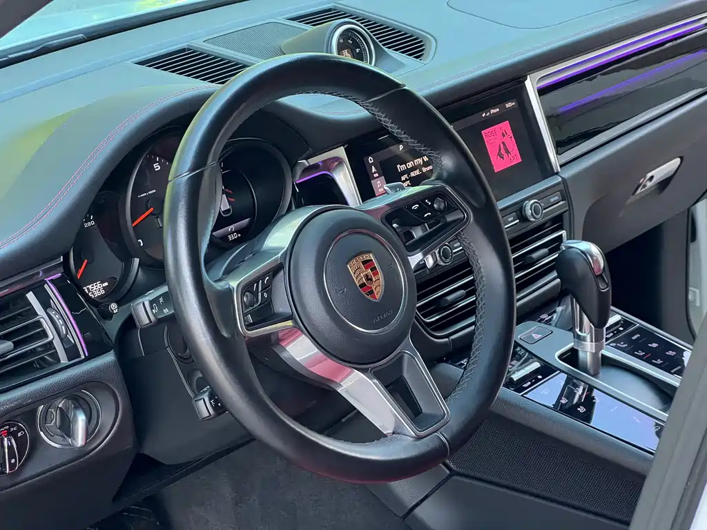 Porsche Macan 2019 — фото 15