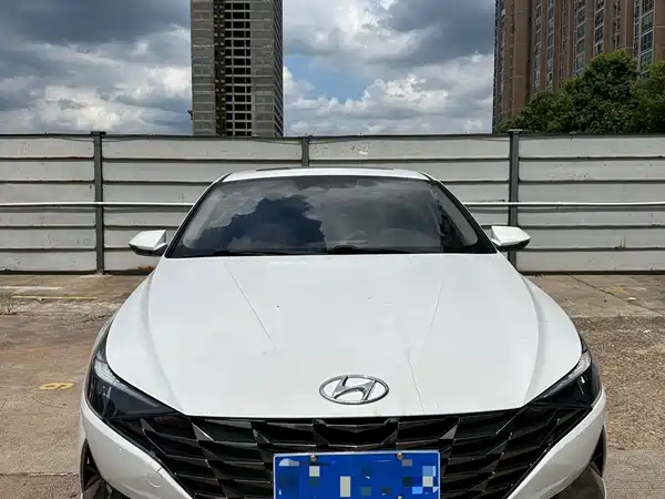Hyundai Elantra 2021
