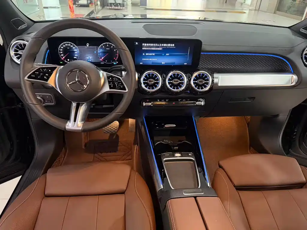 Mercedes-Benz GLB 2025 — фото 13