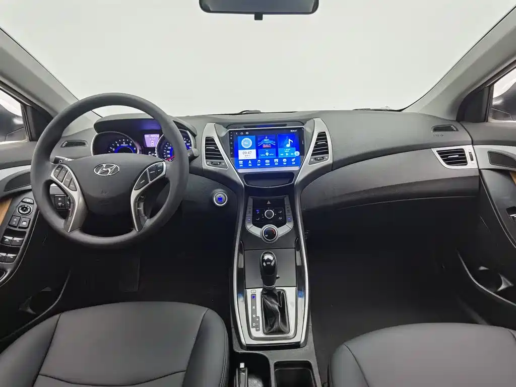 Hyundai Elantra 2015