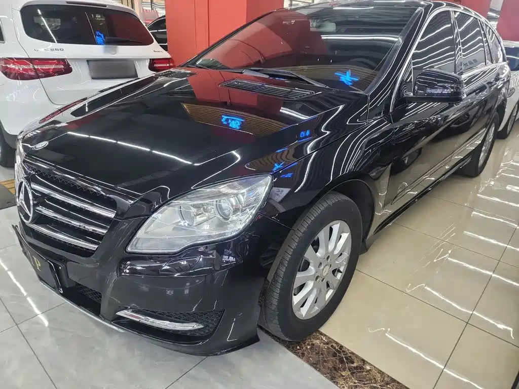 Mercedes-Benz R-Class 2016