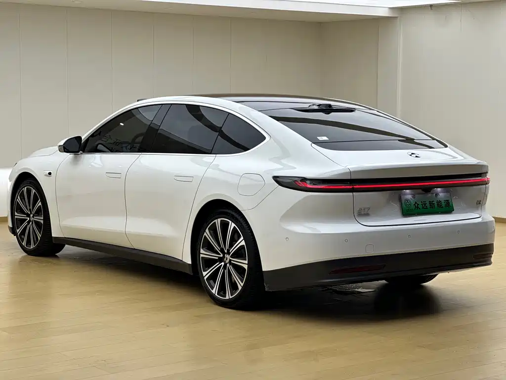 NIO ET7 2024