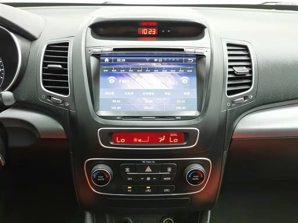 Kia Sorento 2015 — фото 12