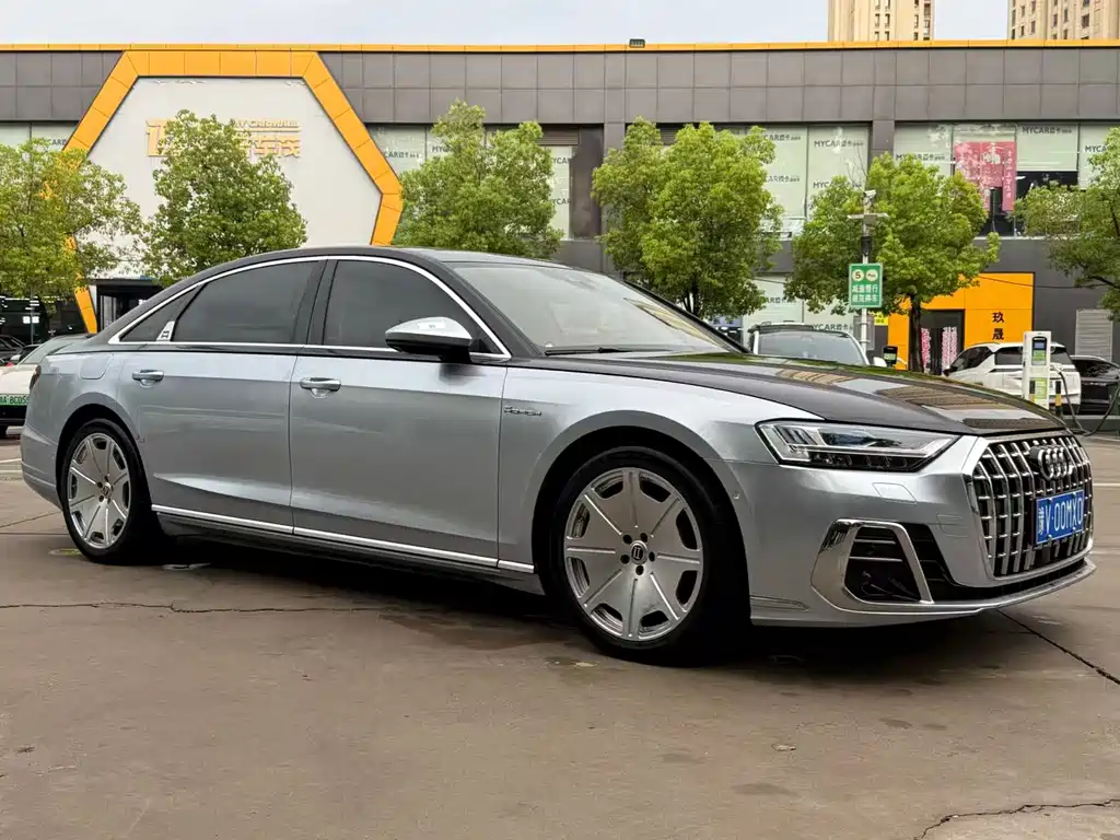 Audi A8 2022