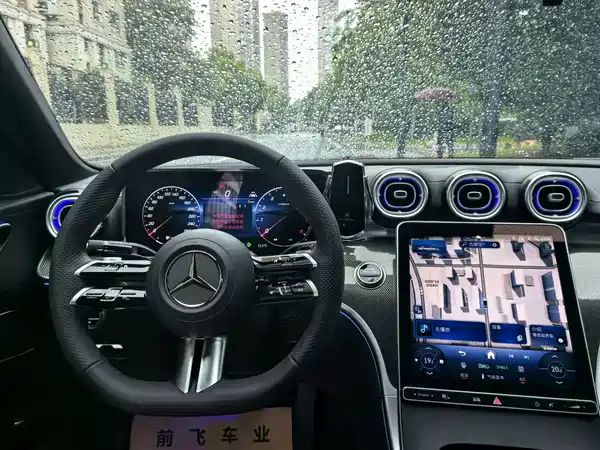 Mercedes-Benz C-Class 2025