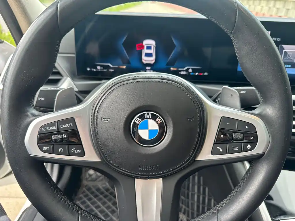 BMW 3 Series 2023 — фото 14