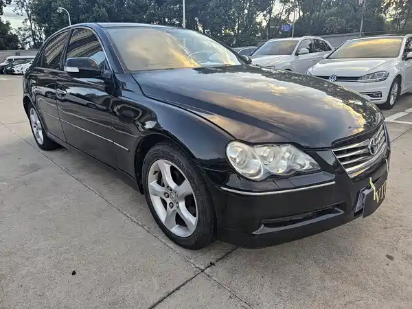 Toyota Reiz 2010