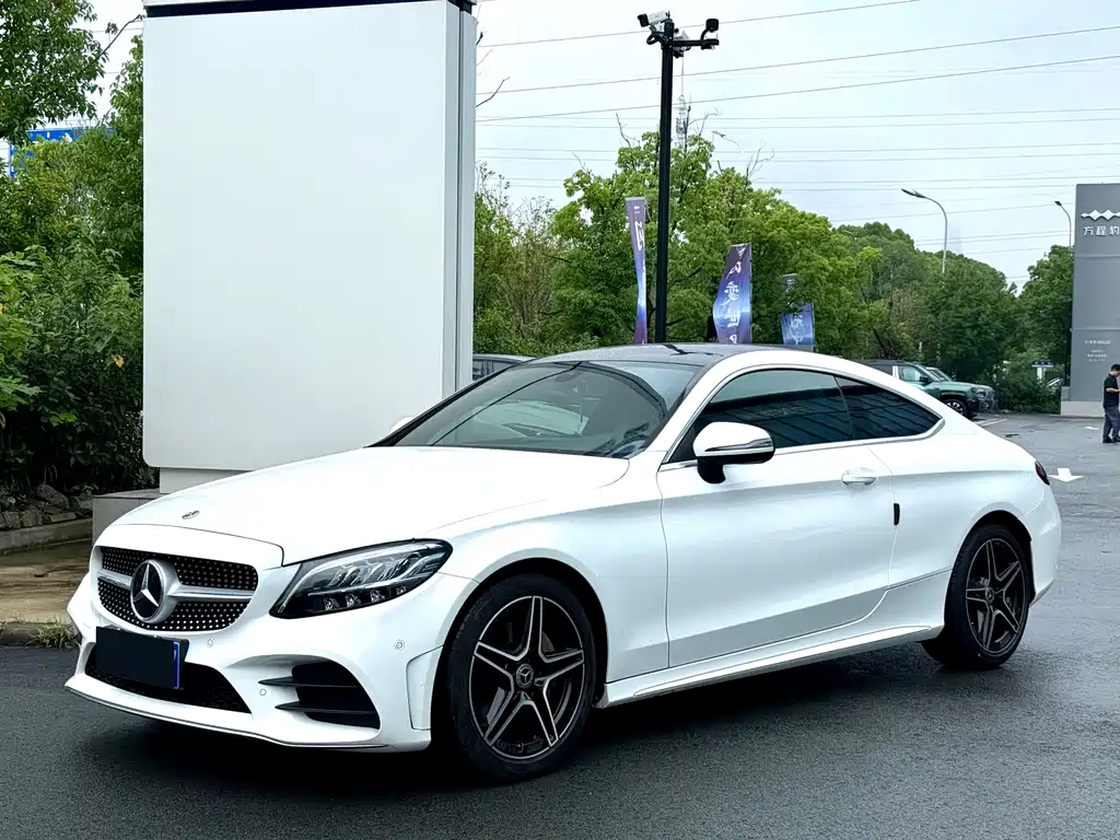 Mercedes-Benz C-Class 2020