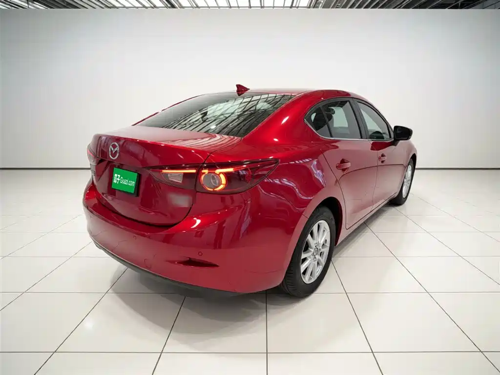 Mazda 3 Axela 2019 — фото 7