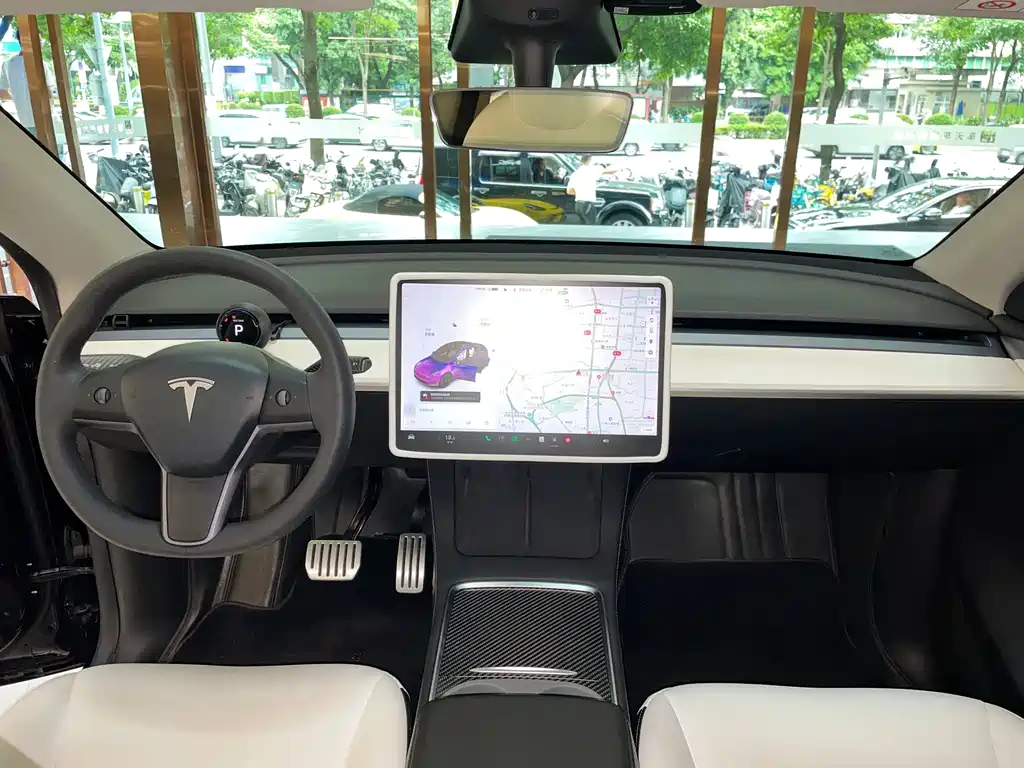 Tesla Model Y 2021 — фото 15