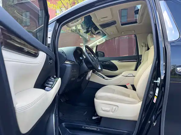 Toyota Alphard 2019